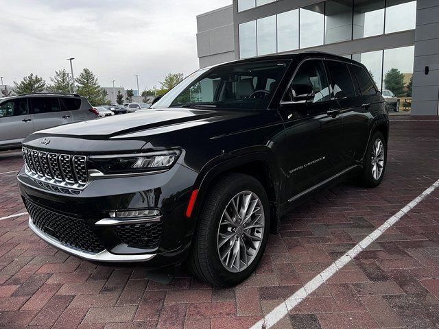 2023 Jeep Grand Cherokee Summit