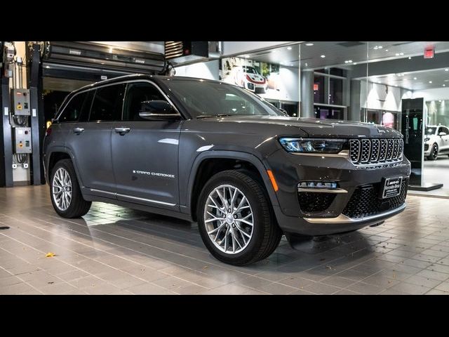 2023 Jeep Grand Cherokee Summit