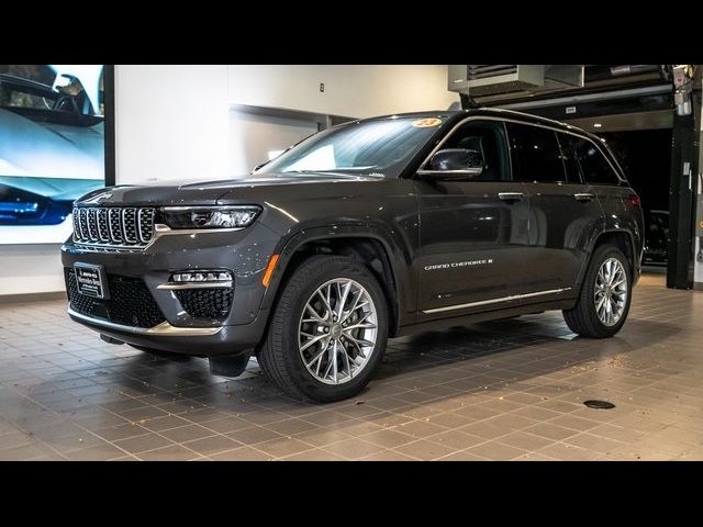 2023 Jeep Grand Cherokee Summit