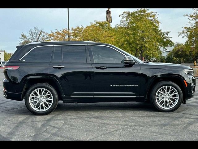 2023 Jeep Grand Cherokee Summit