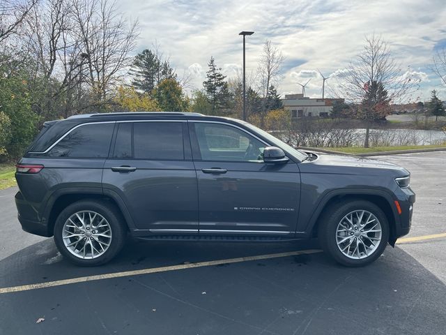 2023 Jeep Grand Cherokee Summit