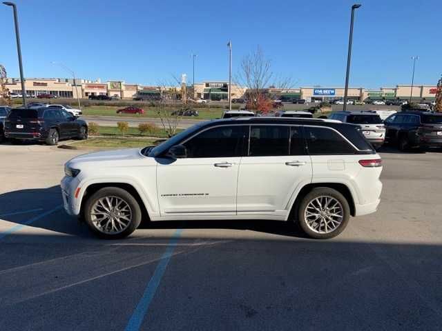 2023 Jeep Grand Cherokee Summit