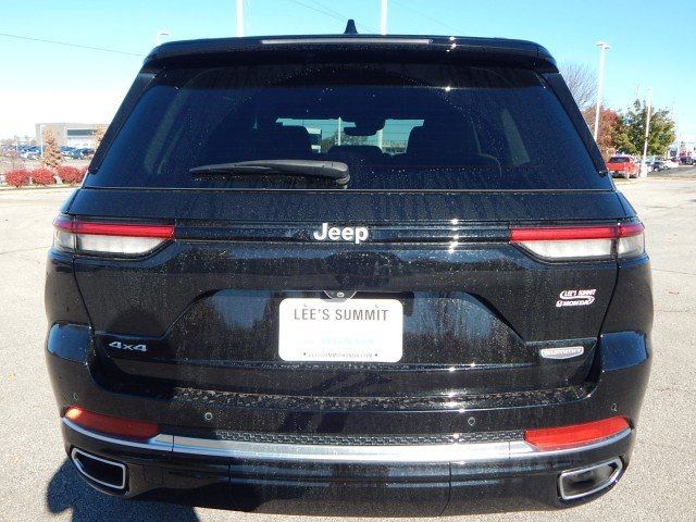 2023 Jeep Grand Cherokee Summit