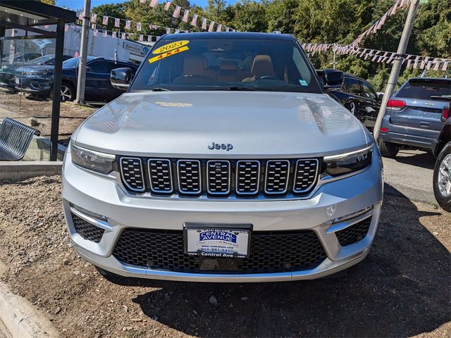 2023 Jeep Grand Cherokee Summit