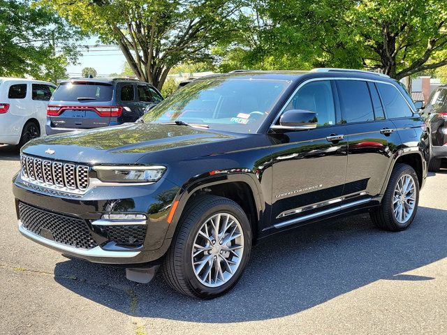 2023 Jeep Grand Cherokee Summit