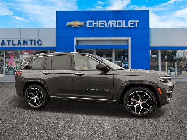 2023 Jeep Grand Cherokee Summit Reserve