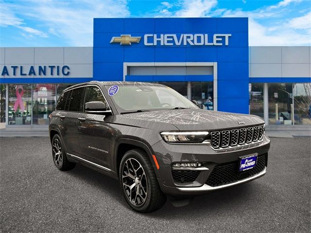 2023 Jeep Grand Cherokee Summit Reserve