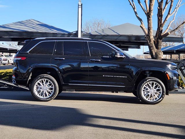 2023 Jeep Grand Cherokee Summit