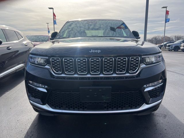 2023 Jeep Grand Cherokee Summit