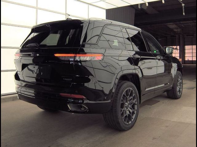 2023 Jeep Grand Cherokee Summit Reserve