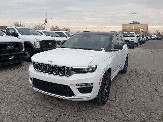 2023 Jeep Grand Cherokee Summit Reserve