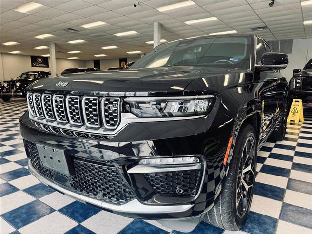 2023 Jeep Grand Cherokee Summit Reserve