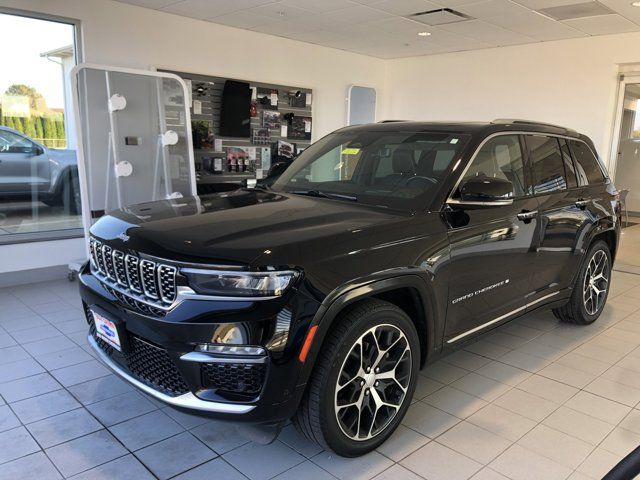 2023 Jeep Grand Cherokee Summit Reserve