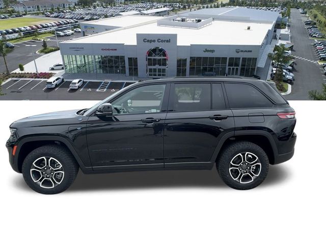 2023 Jeep Grand Cherokee 4xe Trailhawk