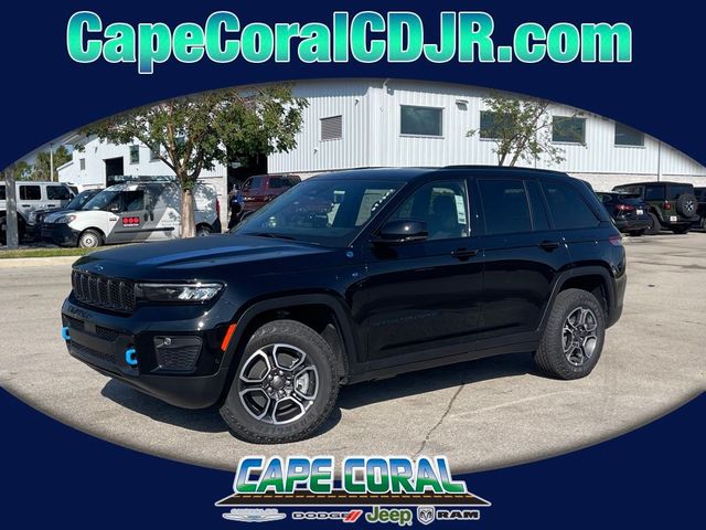 2023 Jeep Grand Cherokee 4xe Trailhawk