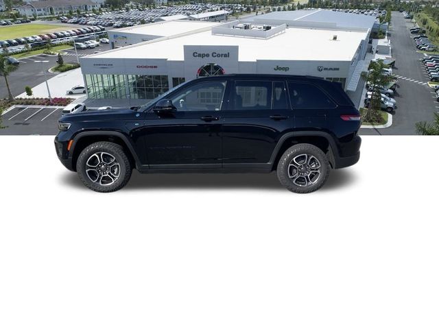 2023 Jeep Grand Cherokee 4xe Trailhawk