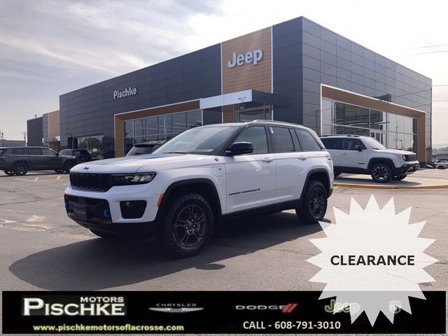 2023 Jeep Grand Cherokee 4xe Trailhawk