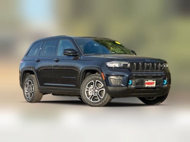 2023 Jeep Grand Cherokee 4xe Trailhawk