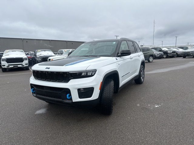 2023 Jeep Grand Cherokee 4xe Trailhawk