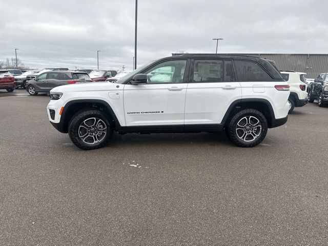 2023 Jeep Grand Cherokee 4xe Trailhawk