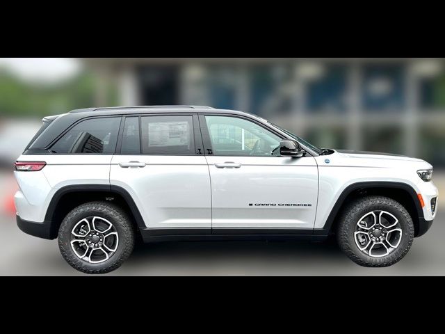 2023 Jeep Grand Cherokee 4xe Trailhawk