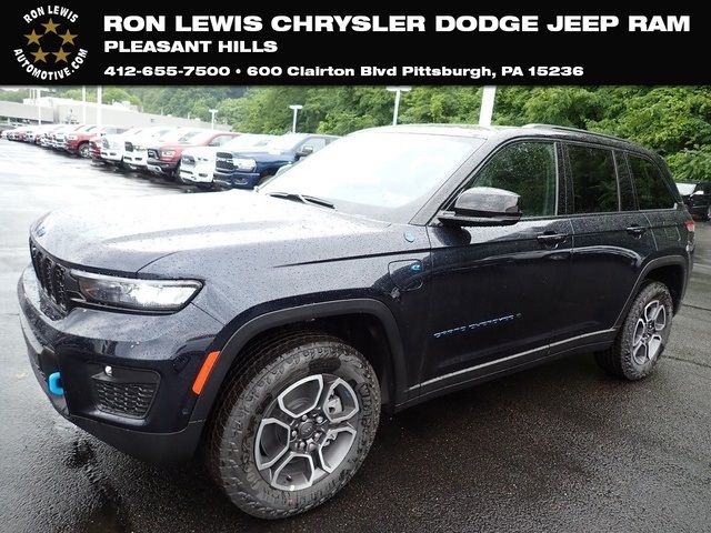 2023 Jeep Grand Cherokee 4xe Trailhawk