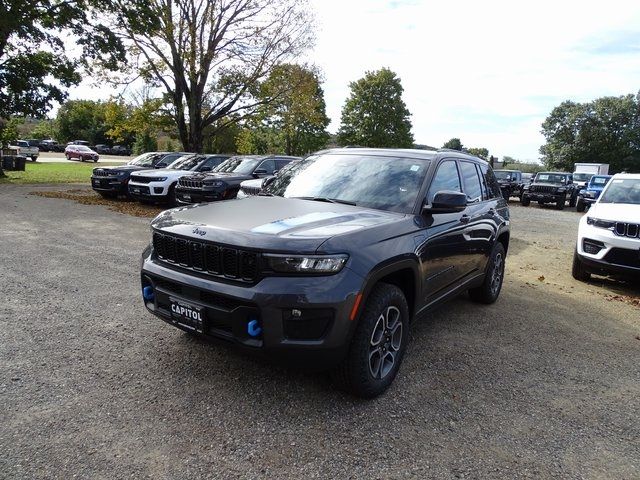 2023 Jeep Grand Cherokee 4xe Trailhawk