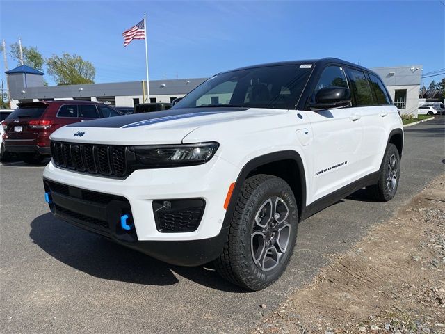 2023 Jeep Grand Cherokee 4xe Trailhawk