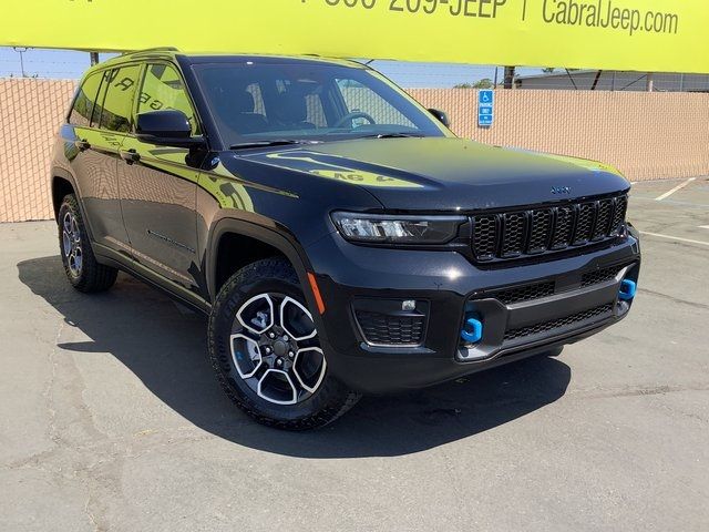 2023 Jeep Grand Cherokee 4xe Trailhawk