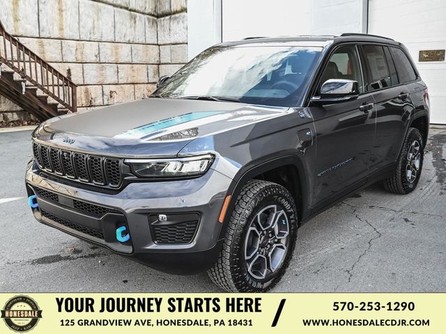 2023 Jeep Grand Cherokee 4xe Trailhawk