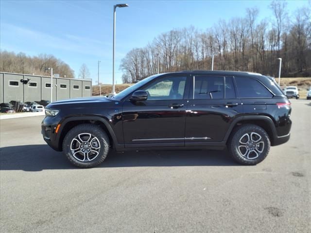 2023 Jeep Grand Cherokee 4xe Trailhawk