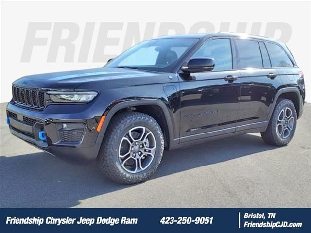 2023 Jeep Grand Cherokee 4xe Trailhawk