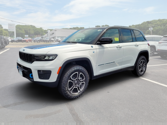 2023 Jeep Grand Cherokee 4xe Trailhawk