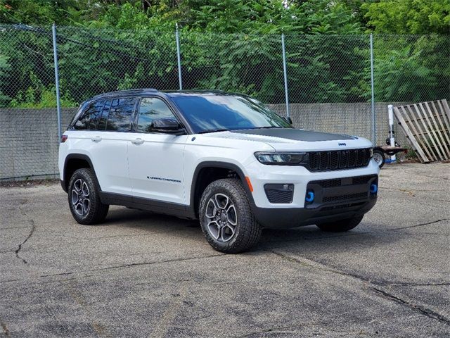 2023 Jeep Grand Cherokee 4xe Trailhawk