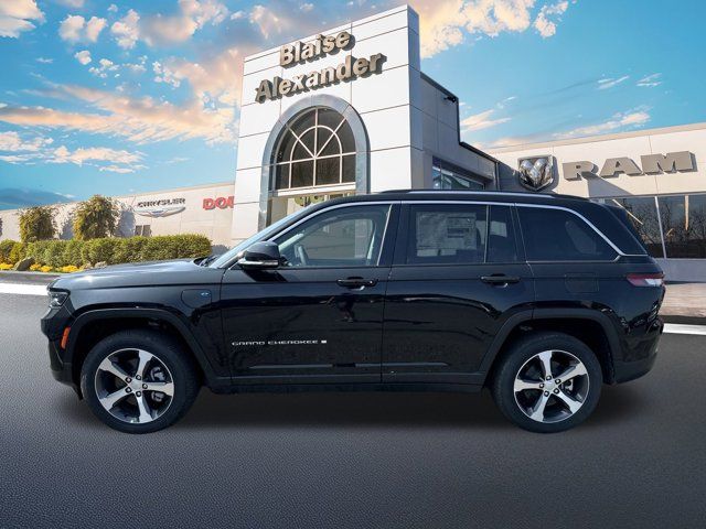 2023 Jeep Grand Cherokee 4xe Base