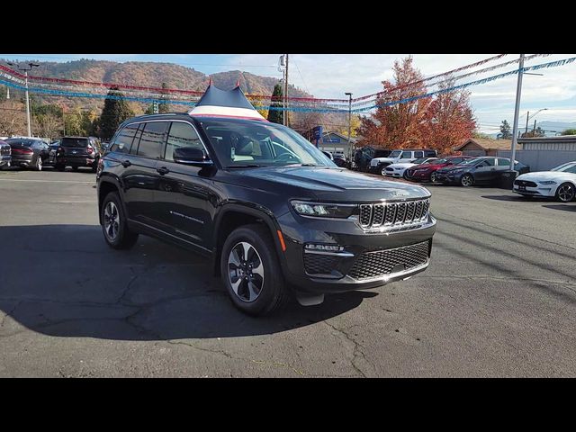 2023 Jeep Grand Cherokee 4xe Base