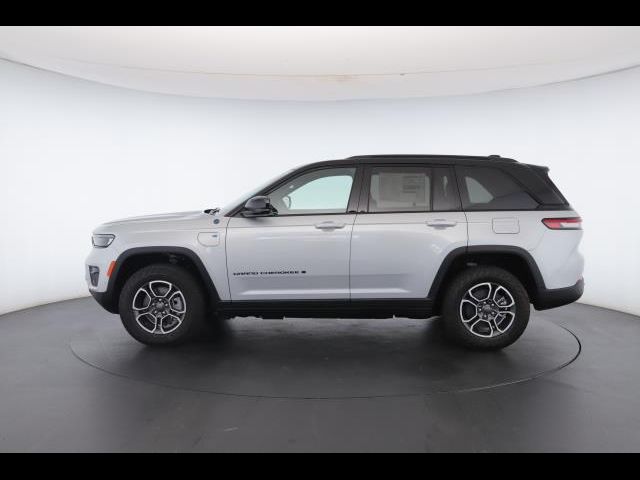 2023 Jeep Grand Cherokee 4xe Trailhawk