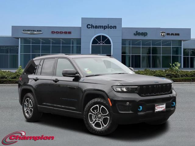 2023 Jeep Grand Cherokee 4xe Trailhawk