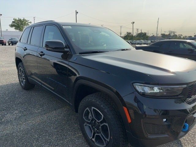 2023 Jeep Grand Cherokee 4xe Trailhawk