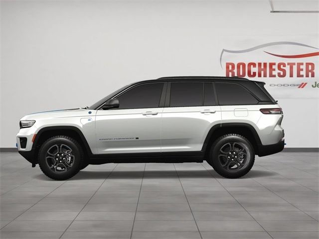 2023 Jeep Grand Cherokee 4xe Trailhawk