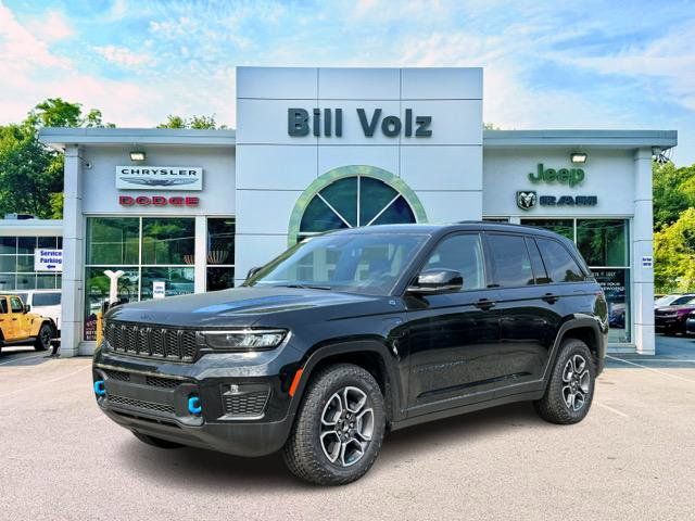 2023 Jeep Grand Cherokee 4xe Trailhawk