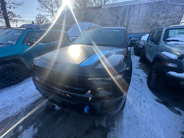 2023 Jeep Grand Cherokee 4xe Trailhawk