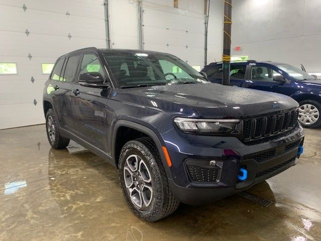 2023 Jeep Grand Cherokee 4xe Trailhawk