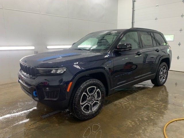 2023 Jeep Grand Cherokee 4xe Trailhawk