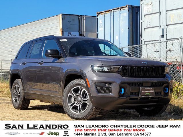 2023 Jeep Grand Cherokee 4xe Trailhawk