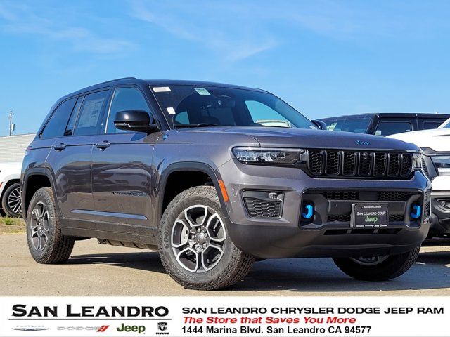 2023 Jeep Grand Cherokee 4xe Trailhawk