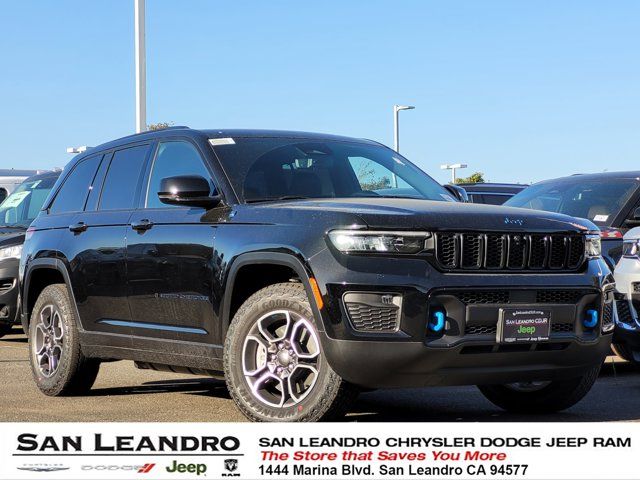 2023 Jeep Grand Cherokee 4xe Trailhawk