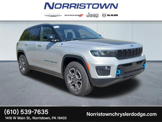 2023 Jeep Grand Cherokee 4xe Trailhawk