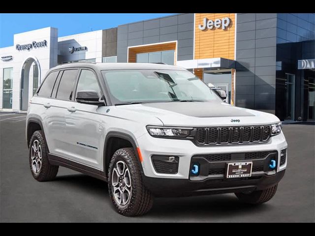 2023 Jeep Grand Cherokee 4xe Trailhawk