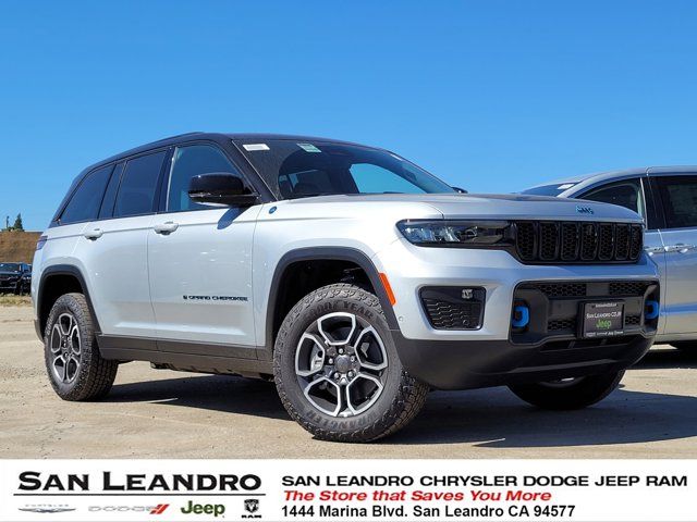 2023 Jeep Grand Cherokee 4xe Trailhawk